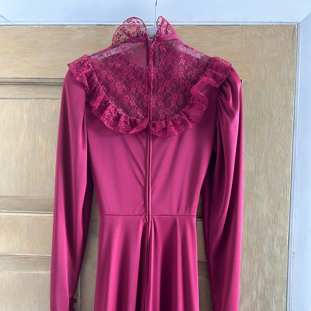 1970s Vintage Union Label Ruffle Maxi Dress - Picture 5 of 7